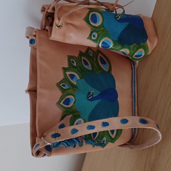 Leather Bucket Bag, Wine Tote, & Keychain (3-Piece Set) - Picture 9 of 15